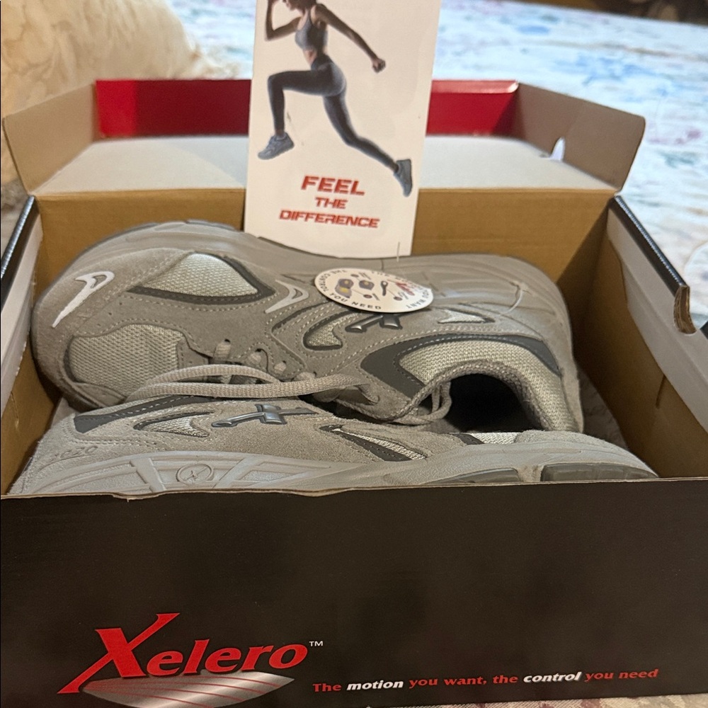 Men's Gray Xelero Swiss Engineering Shoes